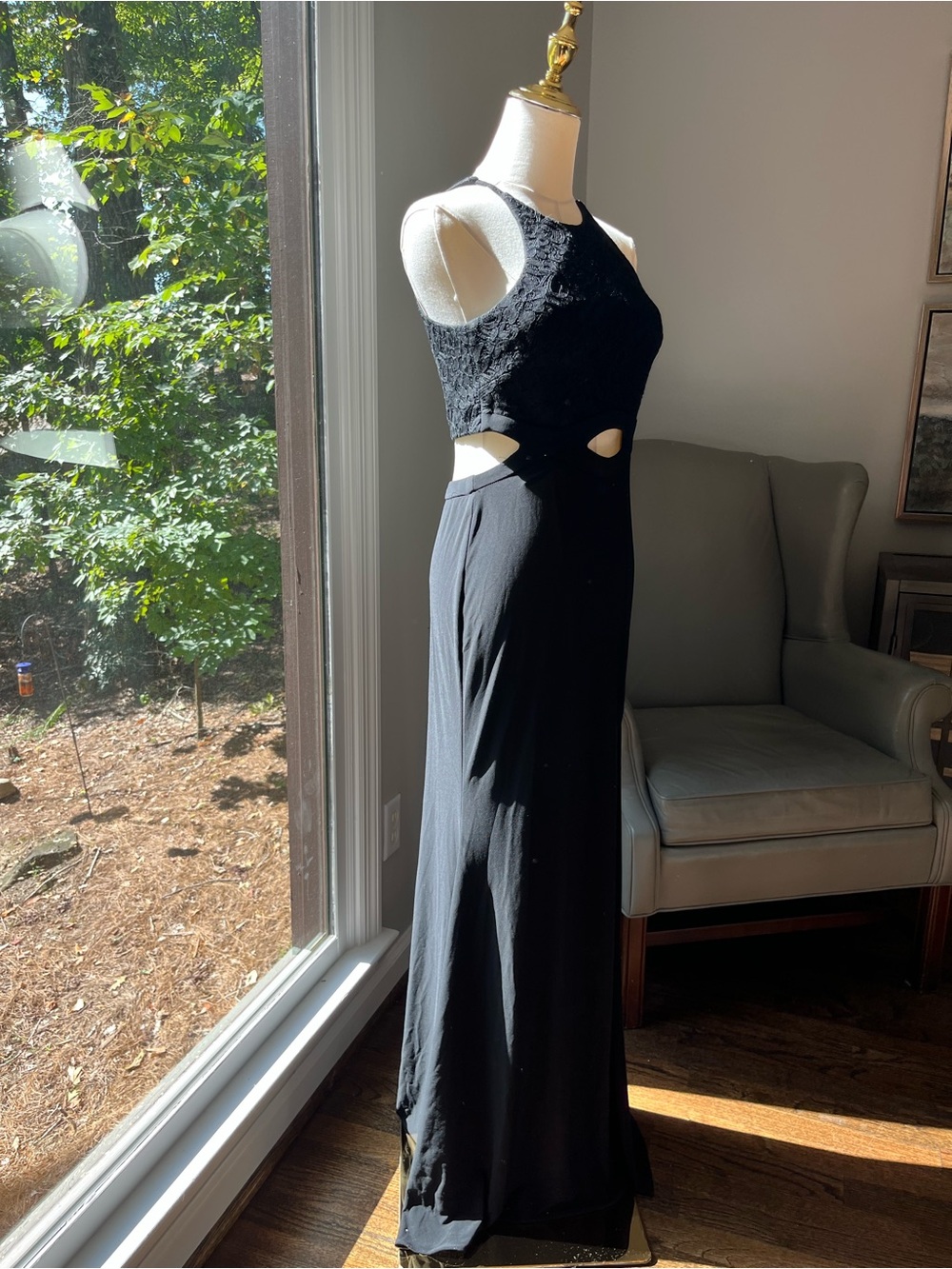 Stunning NEW W TAGS Elegant Black Cutout Evening Dress - size 5 Cocktail- formal